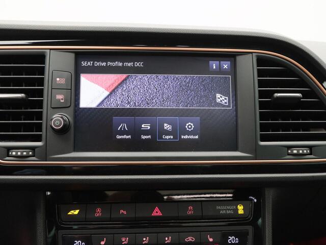 Seat LEON ST 2.0 TSi 300 Pk Automaat 4DRIVE CUPRA | Panoramadak | Bucket Seats | Camera | Stoelverwarming | 19 Inch | Beats Audio | 71.983 km!!