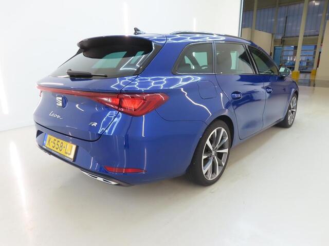 Seat LEON SPORTSTOURER 1.5 eTSI FR LAUNCH EDITION I AUTOMAAT I TREKHAAK I APPLE CARPLAY I P-CAMERA I CLIMATE CONTROL