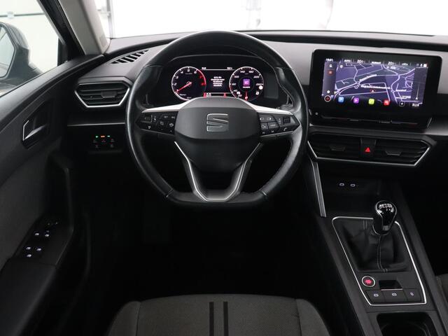 Seat LEON 1.0 TSI Style Intens | Trekhaak | Camera | Carplay | Navigatie | Adaptive cruise | DAB | Parkeerhulp | Full LED | Climate control