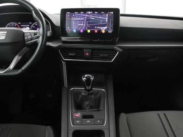 Seat LEON 1.0 TSI Style Intens | Camera | Carplay | Adaptive cruise | Navigatie | DAB | Full LED | Park Assist | Bluetooth | Climate control