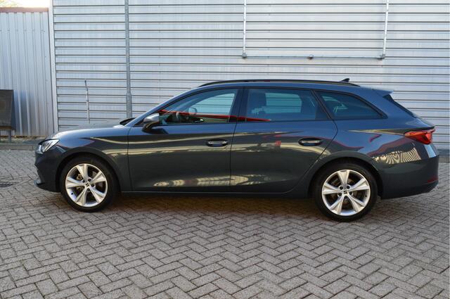 Seat LEON Sportstourer 1.5 TSI FR Business Intense O.a: PDC, LED, ACC, Clima, Navi, Carplay, Etc. All-in prijs!