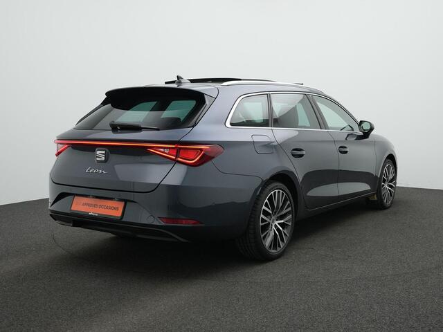Seat LEON Sportstourer 1.5 eTSI 150 pk DSG Xcellence | Panoramadak | Beats | Stuur-/stoelverwarming | Achteruitrijcamera | Navigatie