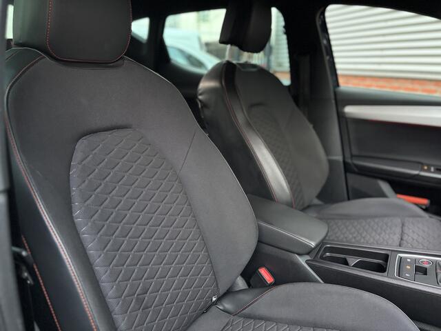 Seat LEON 1.0 TSI FR Launch Edition | Cruise Control Adaptief | Dig Cockpit | Apple carplay / Android auto |