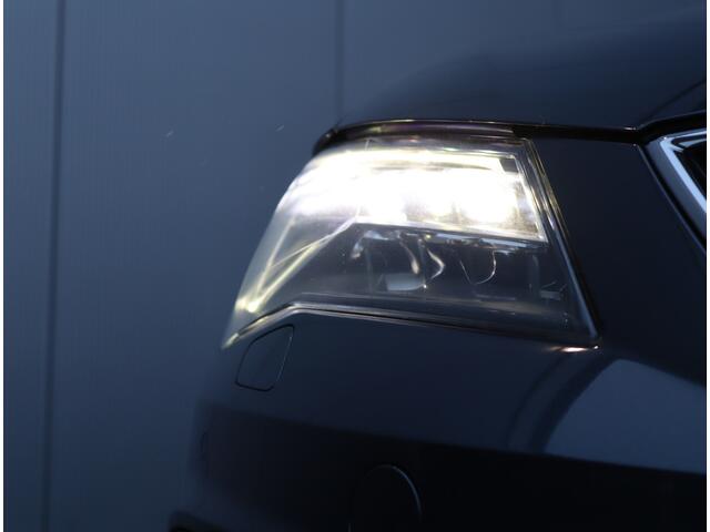 Seat LEON 2.0 TSI FR Business Intense | Virtual | Trekhaak | Stoelverwarming