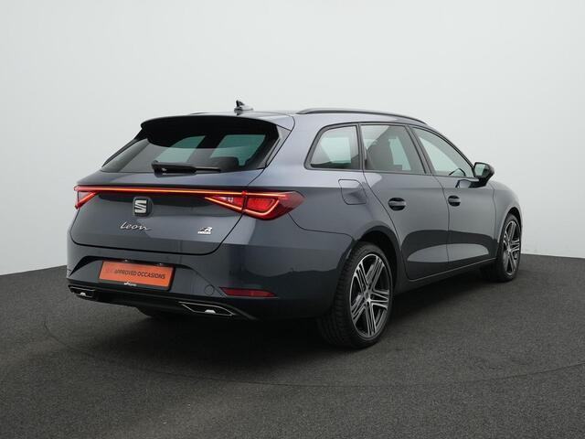 Seat LEON Sportstourer 1.5 TSI e-Hybrid 204 pk DSG FR Business | Trekhaak | Matrix LED | Achteruitrijcamera | Navigatie