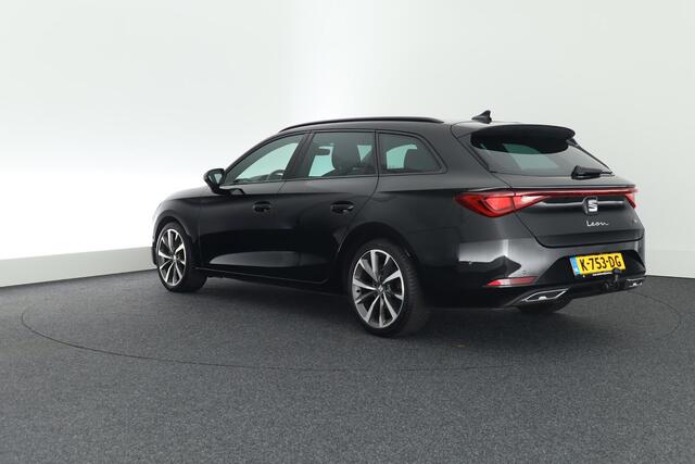 Seat LEON Sportstourer 1.5 eTSI 150pk DSG FR Launch Edition Trekhaak Camera Keyless Adaptive Chassis Stoelverwarming Virtual Cockpit Navigatie