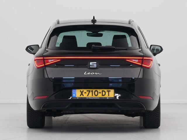 Seat LEON Sportstourer 1.0 eTSI 110pk DSG Style Business Intense Navigatie Camera Acc Carplay Lm Velgen 335