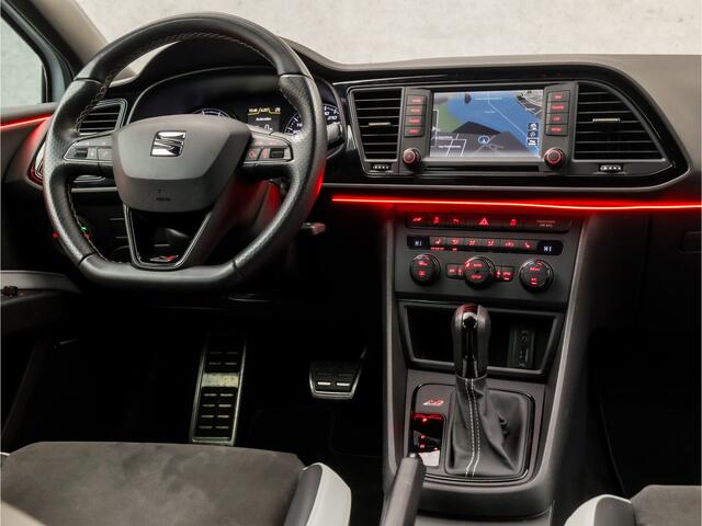 Seat LEON ST 2.0 TSI Cupra 280 281Pk Automaat (APPLE CARPLAY, NAVIGATIE, CLIMATE, SEAT SOUND, CAMERA, STOELVERWARMING, SPORTSTOELEN, LEDER/ALCANTARA, GETINT GLAS, LED KOPLAMPEN, NIEUWSTAAT)