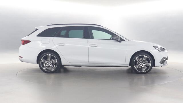 Seat LEON Sportstourer 1.5 TSI 204pk e-Hybrid FR Business DSG / Navigatie / Camera / Apple Carplay / Sfeerverlichting