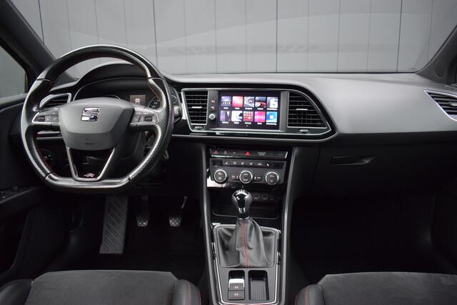 Seat LEON ST 1.4 TSi 150pk FR LED | Leder/Alcantara | Carplay | Sfeerverlichting | Camera | Trekhaak