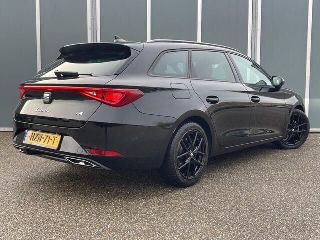 Seat LEON Sportstourer 1.5 eTSI 150pk DSG FR | ACC | Camera | Side Assist