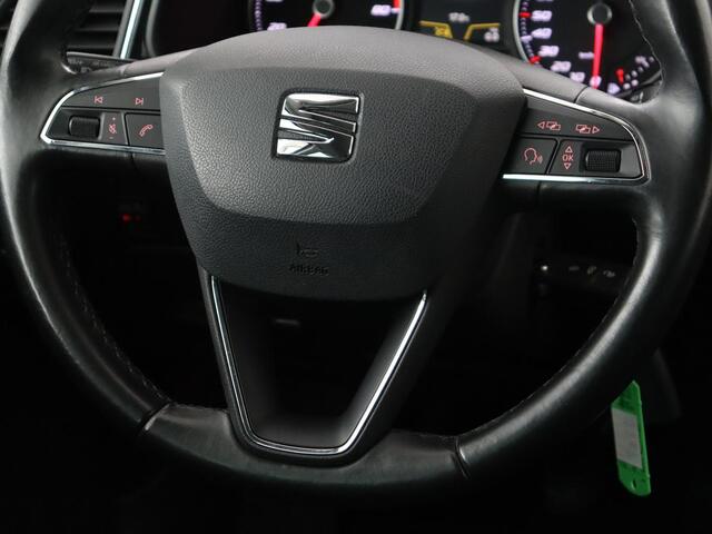 Seat LEON 1.0 TSI Style Connect | 2e eigenaar | Trekhaak | Carplay | Navigatie | Climate control | Bluetooth | Cruise control