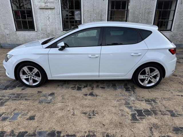 Seat LEON 1.5 TSI FR *apple carplay* stoelverwarming*cruise*navi