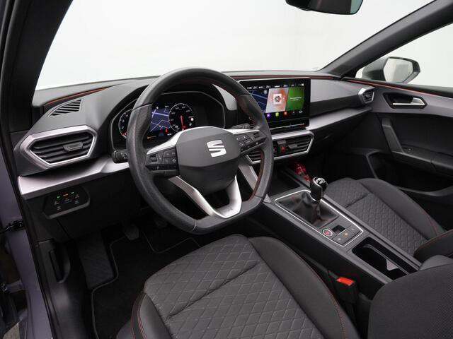 Seat LEON 1.0 TSI 110 pk FR | Panoramadak | Stuur-/stoelverwarming | Achteruitrijcamera | Adaptive Cruise