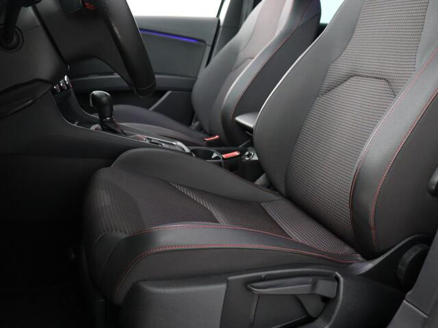 Seat LEON ST 1.5 TSI FR Business Intense (NL-Auto / Afn. Trekhaak / Virtual / Navi / Carplay)
