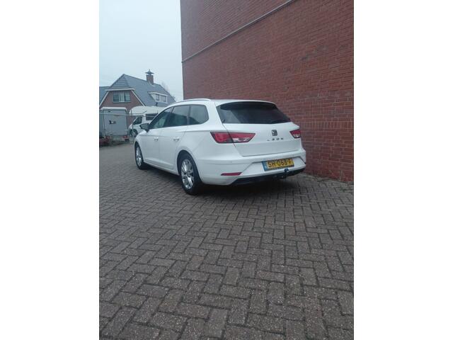 Seat LEON ST 1.0 EcoTSI St. BnsI.