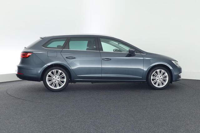 Seat LEON ST 1.5 TSI 150pk DSG Style Ultimate Edition Led Keyless Stoelverwarming Navigatie