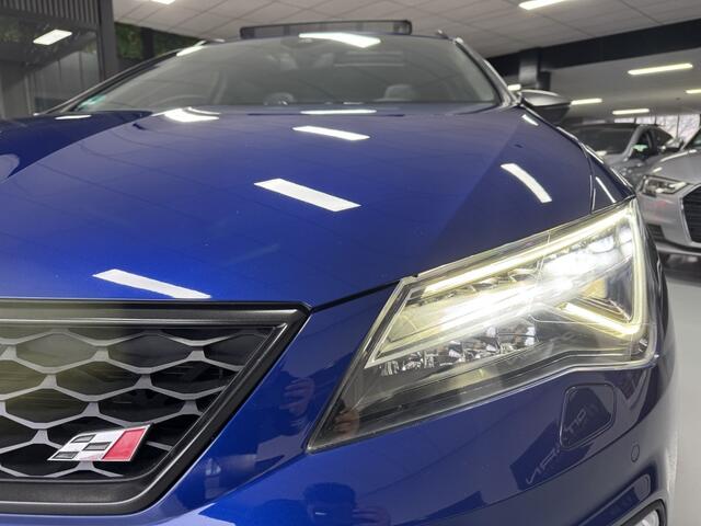 Seat LEON ST Cupra 300 4Drive Pano Virtual Acc Sfeer