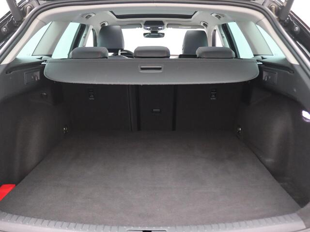 Seat LEON Sportstourer 1.4 TSI eHybrid PHEV FR Business Intense 204PK DSG SOH 87%, Panorama Dak, Elektr. Achterklep, Achteruitrijcamera, Keyless, Adaptieve Cruise Controle, Stoel-stuurverwarming, 17" LM Velgen