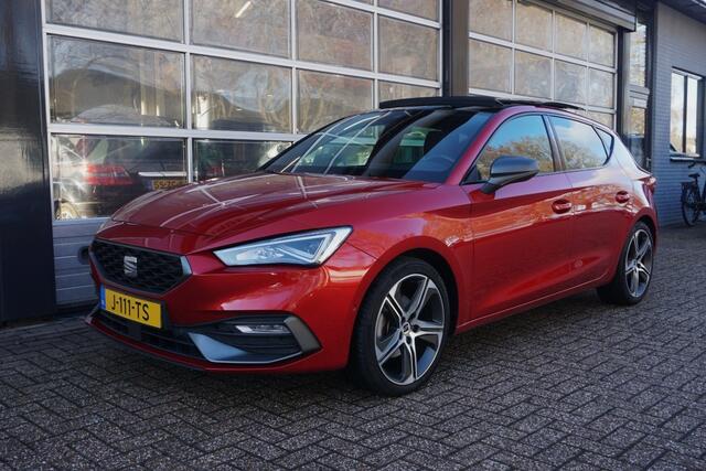 Seat LEON 1.0 TSI FR Launch Edition Camera/Trekhaak/Panodak!