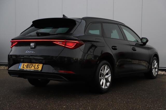 Seat LEON Sportstourer 1.5 eTSI Style Business Intense 150PK DSG Automaat LED Navigatie Achteruitrijcamera Climate Adaptive Cruise Control 16 inch LMV Carplay Android
