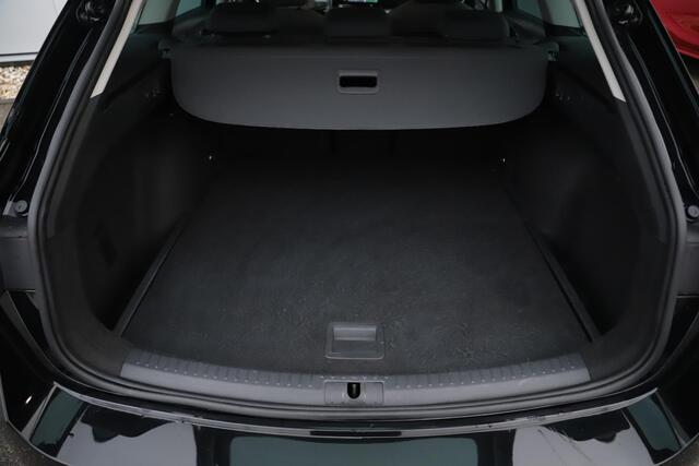 Seat LEON Sportstourer 1.5 eTSI Style Business Intense 150PK DSG Automaat LED Navigatie Achteruitrijcamera Climate Adaptive Cruise Control 16 inch LMV Carplay Android