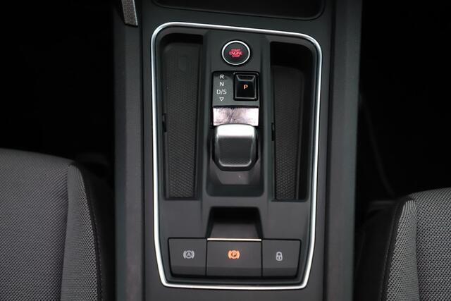 Seat LEON Sportstourer 1.5 eTSI Style Business Intense 150PK DSG Automaat LED Navigatie Achteruitrijcamera Climate Adaptive Cruise Control 16 inch LMV Carplay Android