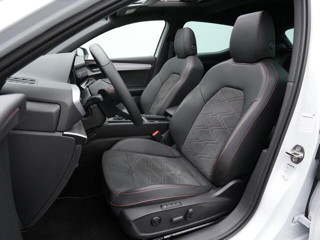 Seat LEON 1.4 TSI eHybrid 204 pk DSG PHEV FR | Panoramadak | Trekhaak | Geheugenstoel | Leder/alcantara | Stuur-/stoelverwarming | Achteruitrijcamera