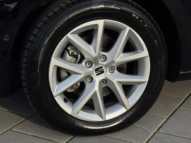 Seat LEON 1.5 eTSI Style Business Intense | Automaat | Camera