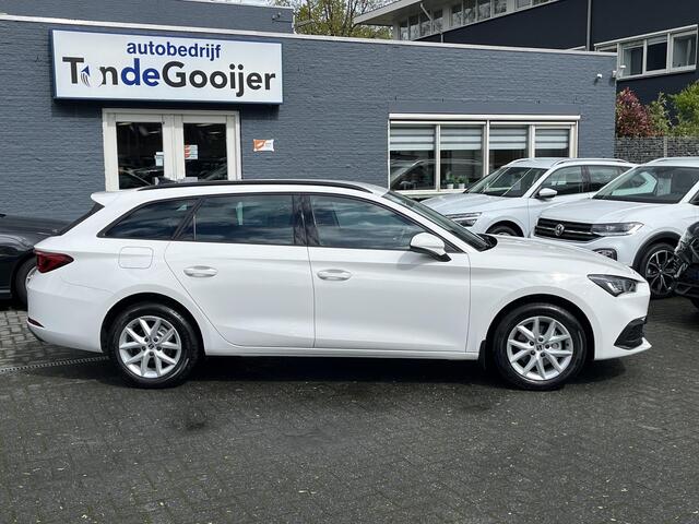 Seat LEON Sportstourer 1.5 TSi 130 pk Style | CLIMA | STOELVERW. | EL. TREKHAAK |