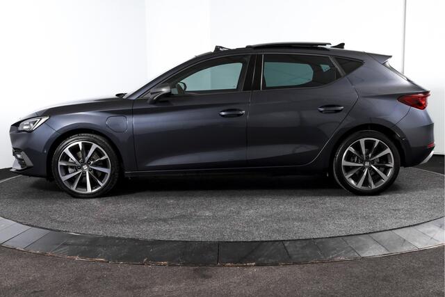 Seat LEON 1.4 TSI eHybrid 204 PK PHEV FR Business Intense - Automaat | S/K-Dak | Dig. Cockpit | Adapt. Cruise | Stoel-+Stuurverw. | PDC | Camera | NAV + App. Connect | ECC | LM 18" |