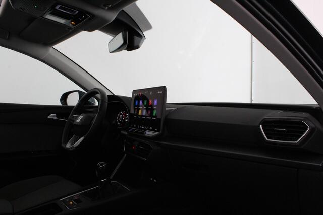 Seat LEON Sportstourer 1.5 TSI Style Business Panorama schuifdak/Stoelverwarming/Camera/Getint glas