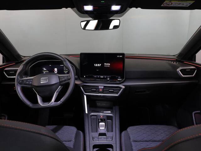 Seat LEON Sportstourer 1.5 TSI e-Hybrid FR PHEV First Edition 204 pk Automaat | Verlengde garantie | Navigatie | Parkeersensoren | Achteruitrijcamera | Adaptieve cruise control |