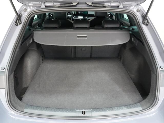 Seat LEON Sportstourer 1.5 TSI e-Hybrid FR Business Camera Trekhaak Navigatie Carplay/Android Keyless 253