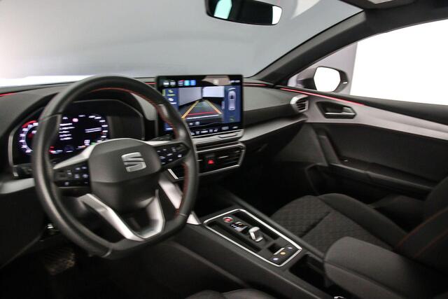 Seat LEON Sportstourer FR Business 1.5 TSI eHybrid 204pk DSG Automaat Trekhaak, Adaptive cruise control, Achteruitrijcamera, Stuurwiel verwarmd, LED koplampen, Stoelverwarming