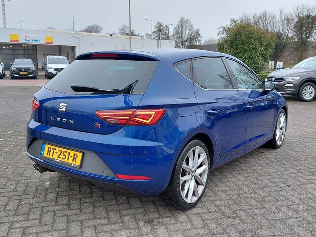 Seat LEON 1.4 EcoTSI 150pk FR Business Intense | Origineel NL | Navi | Apple Carplay | Clima | Cruise | Led Koplampen | Keyless Entry | Rijstrook+Licht+Regensensor | Pdc V+A | Privacy Glass | 18''lm