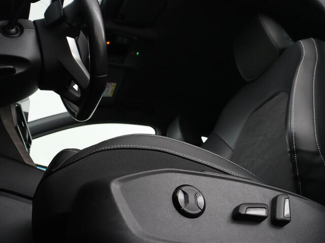 Seat LEON 1.4 TSI eHybrid PHEV Xcellence | Leder/Alcantara | Stoelverwarming | Adaptive cruise | Carplay | Sfeerverlichting | Navigatie | Stuurverwarming | Keyless | Full LED | Plug In