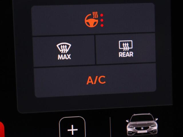 Seat LEON 1.4 TSI eHybrid PHEV Xcellence | Leder/Alcantara | Stoelverwarming | Adaptive cruise | Carplay | Sfeerverlichting | Navigatie | Stuurverwarming | Keyless | Full LED | Plug In