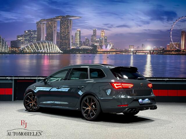 Seat LEON ST 2.0 TSI CUPRA R 300 Carbon Brembo Limited edition