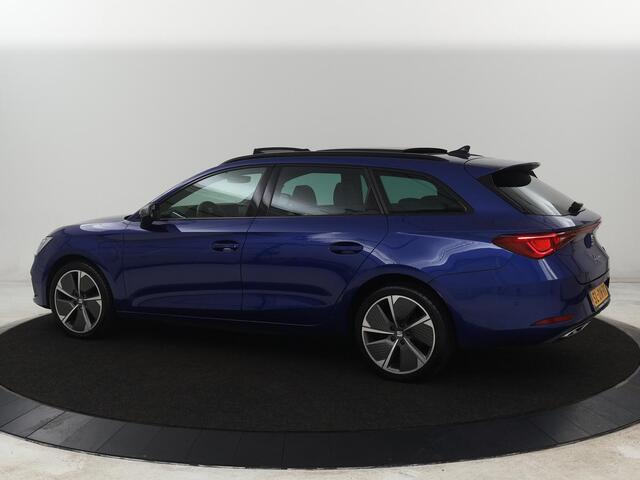 Seat LEON 1.4 TSI eHybrid PHEV FR | Panoramadak | Stoelverwarming | Leder/Alcantara | Adaptive cruise | Camera | Carplay | Navigatie | Stuurverwarming | Plug In