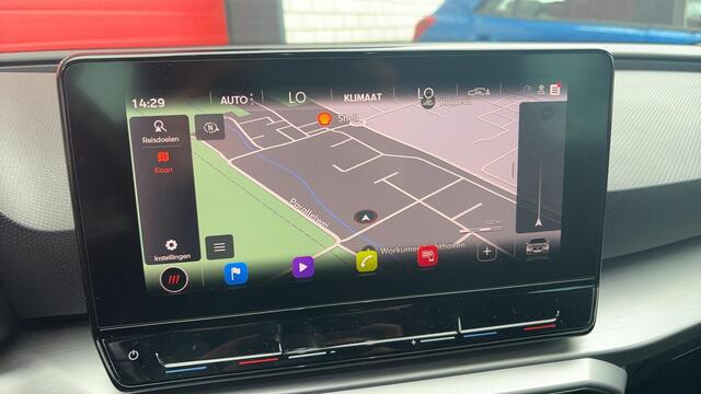 Seat LEON Sportstourer 1.5 eTSI FR Launch Edition AUTOMAAT / SFEER / FULL LED / TREKHAAK / CARPLAY / NAVI / CLIMA / PDC / BLUETOOTH / NL-AUTO