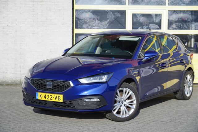 Seat LEON 1.5 eTSI 150PK! Automaat 5drs Style Launch Edition BJ2021 Lmv 17" | Led V+A | Pdc | Navi | Elek. trekhaak | Virtual cockpit | Climate control | Cruise control | Extra getint glas