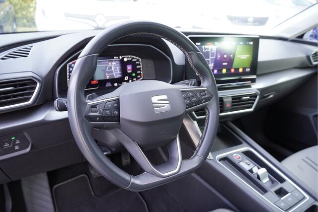 Seat LEON 1.5 eTSI 150PK! Automaat 5drs Style Launch Edition BJ2021 Lmv 17" | Led V+A | Pdc | Navi | Elek. trekhaak | Virtual cockpit | Climate control | Cruise control | Extra getint glas