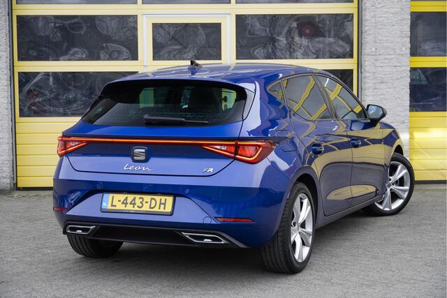 Seat LEON 1.0 TSI 5drs FR BJ2021 Lmv 17" | Led V+A | Pdc | App-Connect | Virtual cockpit | Climate control | Cruise control | Sportstoelen | Zwarte hemel | Extra getint glas