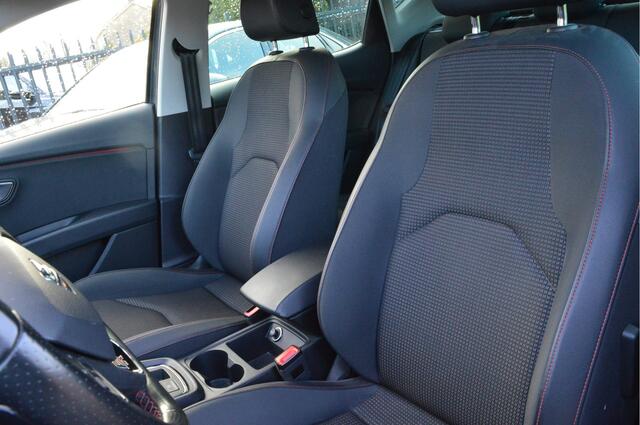 Seat LEON 1.4 150PK TSI FR Busn. Intense Virtual cockp. / Clima / Sportint. / Apple,android