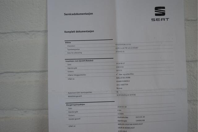 Seat LEON 1.4 150PK TSI FR Busn. Intense Virtual cockp. / Clima / Sportint. / Apple,android