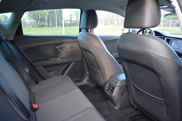 Seat LEON 1.4 150PK TSI FR Busn. Intense Virtual cockp. / Clima / Sportint. / Apple,android