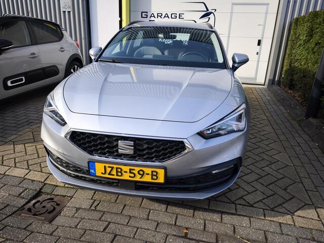 Seat LEON Sportstourer 1.0 eTSI FR Business Elektrisch uitklapbare trekhaak | Virtual Cockpit | Achteruitrijcamera | Navigatiesysteem + Carplay Android auto