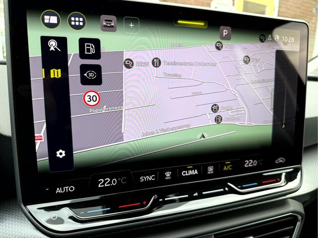 Seat LEON Sportstourer 1.5 TSI Style Business Intense Camera, App Connect, Led