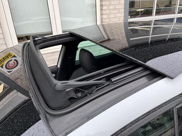 Seat LEON 1.4 TSI eHybrid PHEV FR / AUTOMAAT/ PANO/ TREKHAAK/ ALCANTARA/ ACC/ MEMORY SEAT/ DODEHOEK/ PARK.SENSOR.V+A/ CAMERA/ KEYLESS/ STUUR+STOELVERWARM./ FULL LINK/ VIRTUAL COCKPIT/ NAVI/ DAB/ CLIMA/ LED/ RIJ-MODI/ 17'' LMV